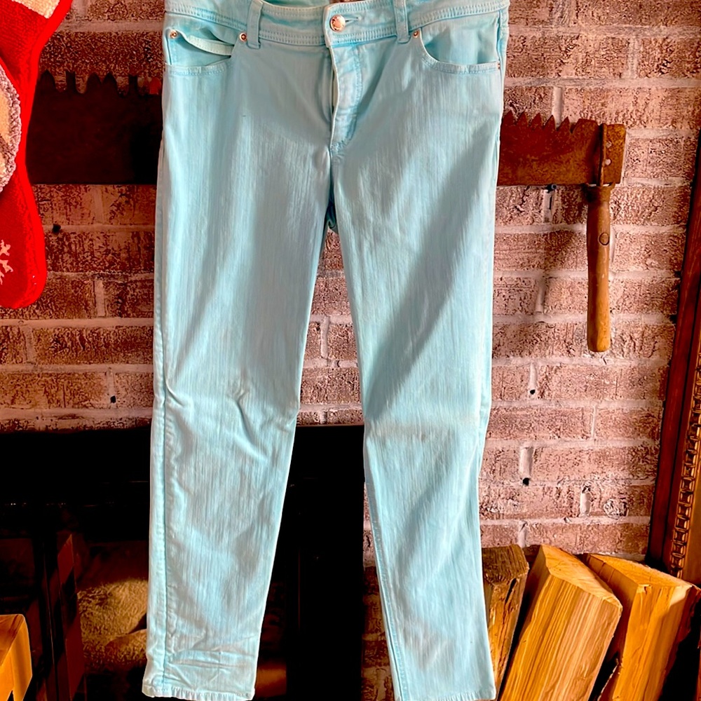 Chicos straight leg skinny jeans